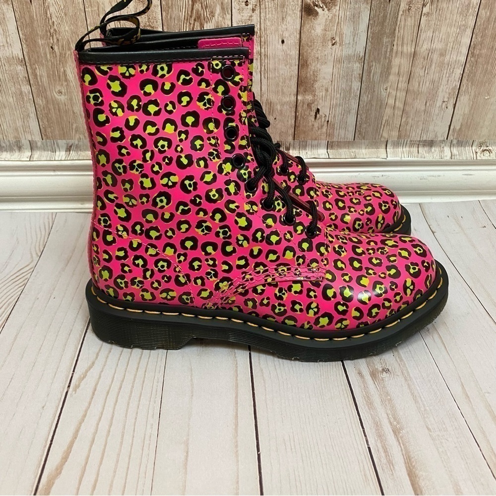 Dr. Martens 1460‎ Smooth Leather Leopard Print Combat Boots Size 7 Women - Picture 4 of 14